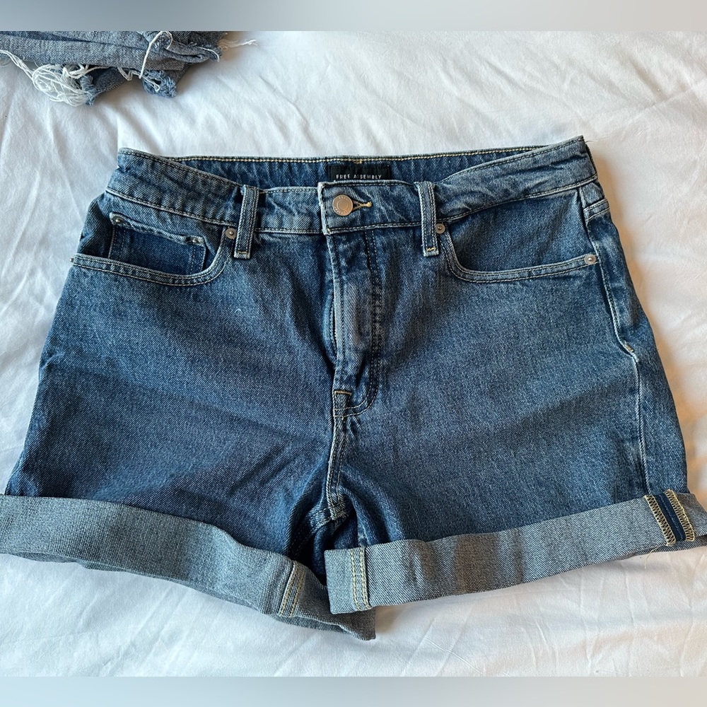 Free Assembly Roll Cuff Denim Shorts - Size 8